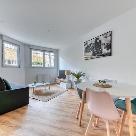 L'Escale Balzac Apartamento Villeurbanne Exterior foto