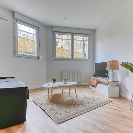 L'Escale Balzac Apartamento Villeurbanne Exterior foto