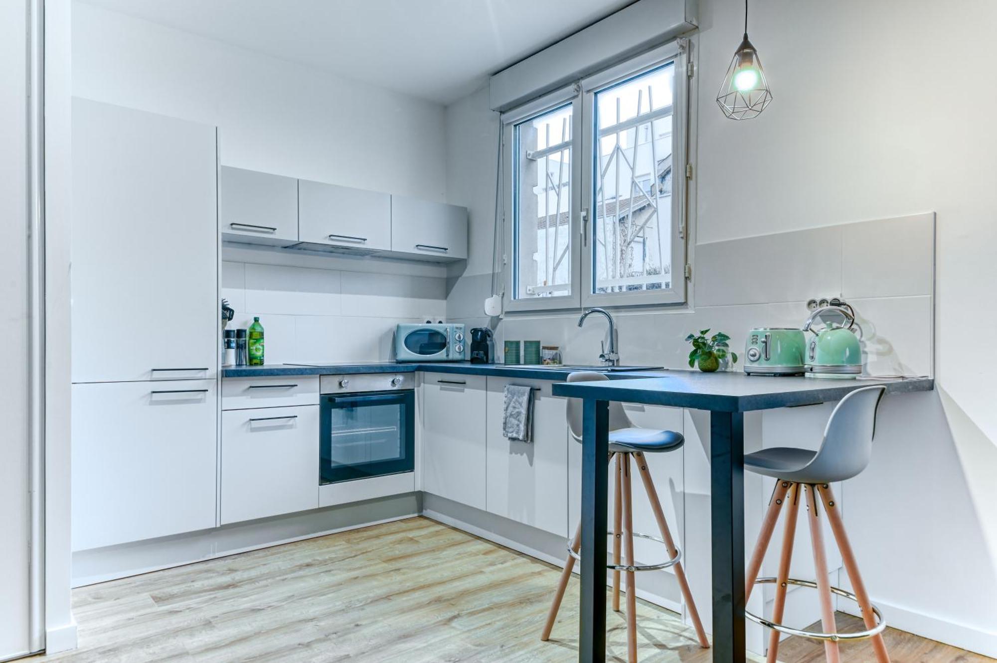 L'Escale Balzac Apartamento Villeurbanne Exterior foto