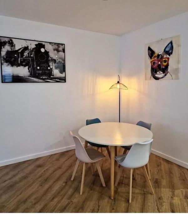 L'Escale Balzac Apartamento Villeurbanne Exterior foto